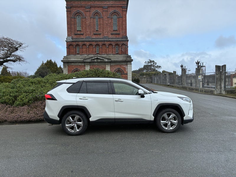 2019 Toyota RAV4 G Hybrid All-Wheel Drive image 2