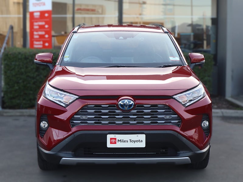 2019 Toyota RAV4 G HYBRID, AWD/4WD, Leather image 2