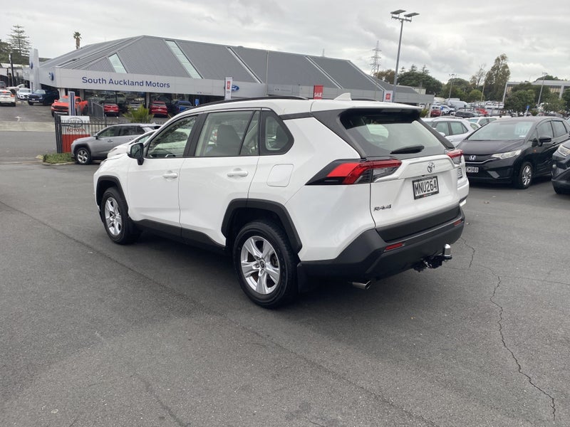 2019 Toyota RAV4 GX 2.0P 2WD SUV image 5