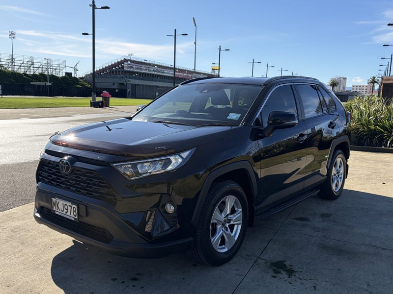 2019 Toyota RAV4 GX 2.0P CVT FWD Automatic SUV image 4