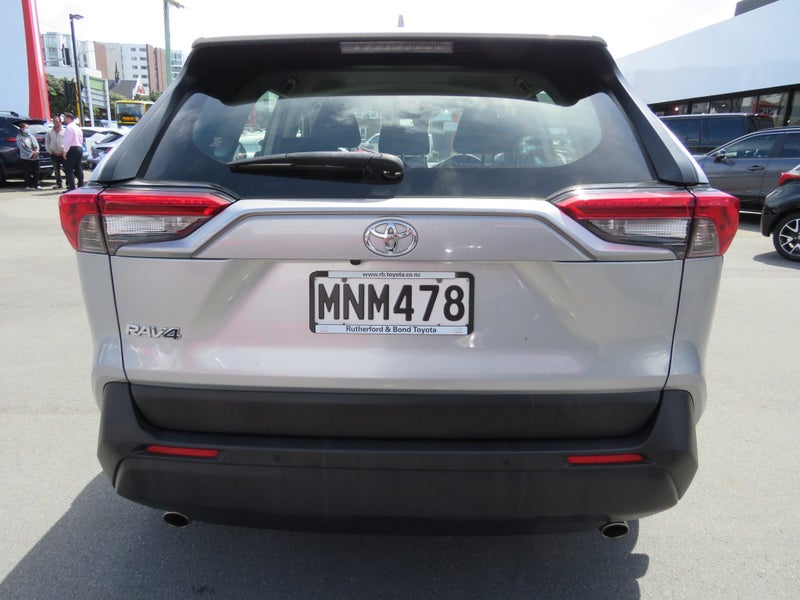2019 Toyota RAV4 GX 2.0P CVT FWD SUV image 5