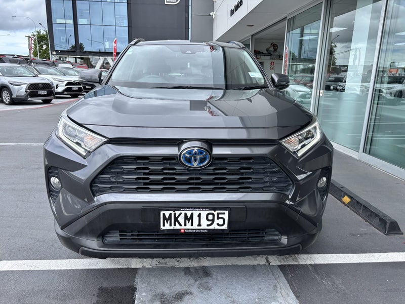 2019 Toyota RAV4 GX 2.5 HYBRID POPULAR SUV image 4
