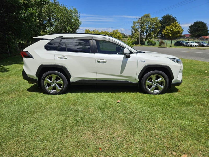 2019 Toyota RAV4 GXL 2.5P AWD Hybrid Electric V... image 4