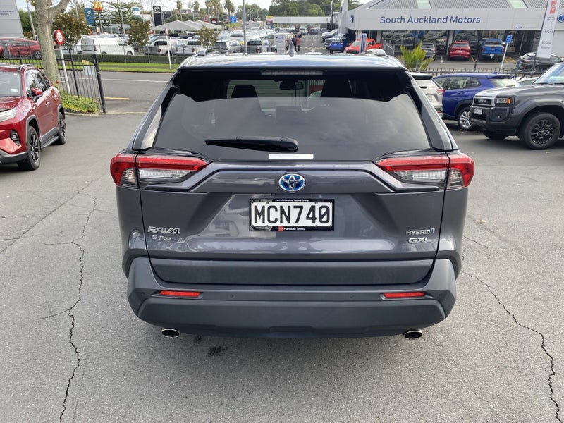 2019 Toyota RAV4 GXL 2.5P Hybrid AWD SUV image 4