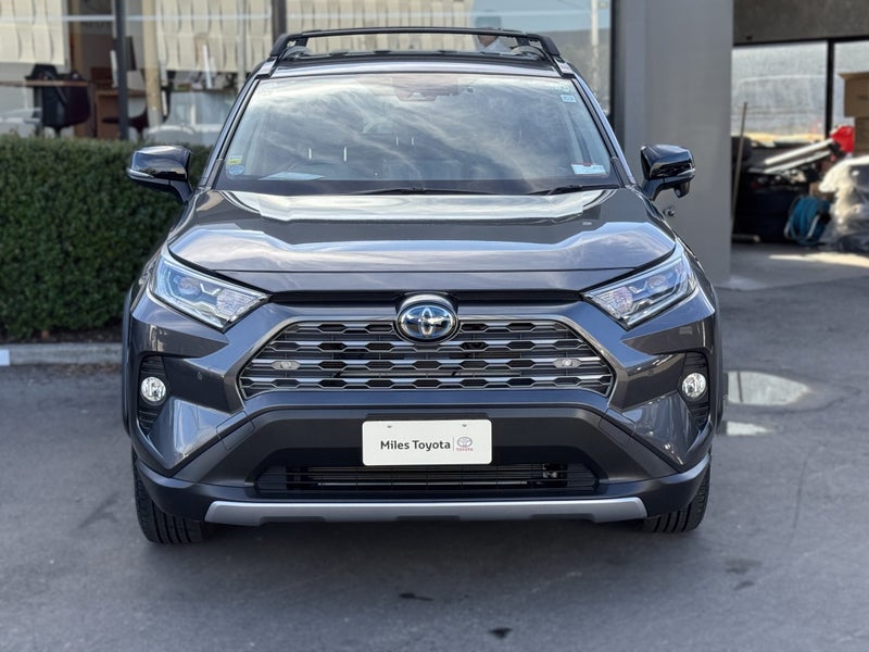 2019 Toyota RAV4 Hybrid G AWD/4WD, Leather image 3
