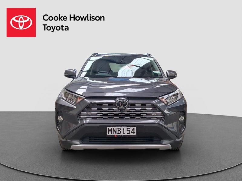 2019 Toyota RAV4 Limited 2.0L image 2