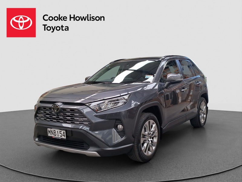 2019 Toyota RAV4 Limited 2.0L image 3