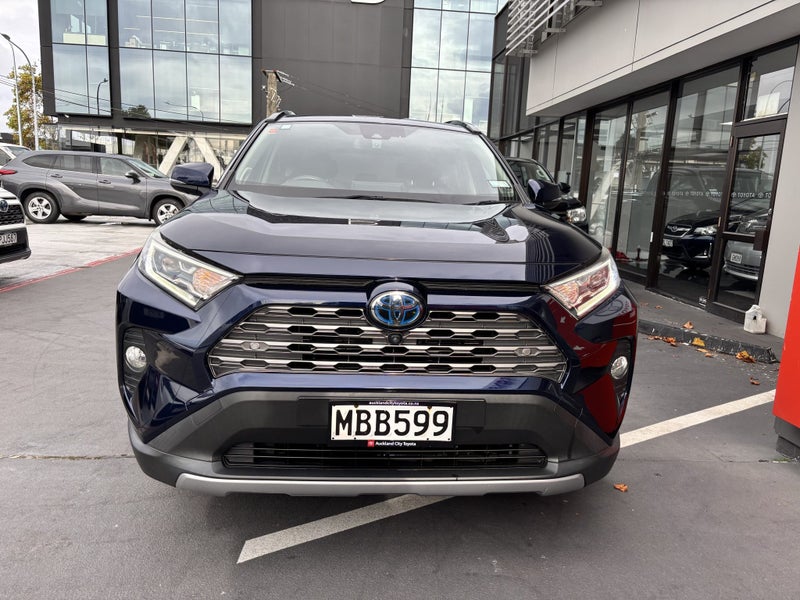 2019 Toyota RAV4 Limited 2.5 HYBRID LUXURY SUV image 4