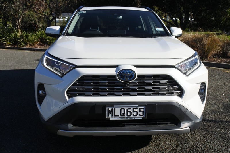 2019 Toyota RAV4 Limited 2.5P HV image 2
