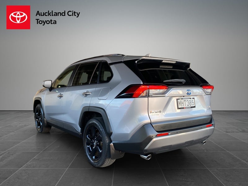 2019 Toyota RAV4 Limited 2.5P HV ECVT AWD SUV/5... image 5