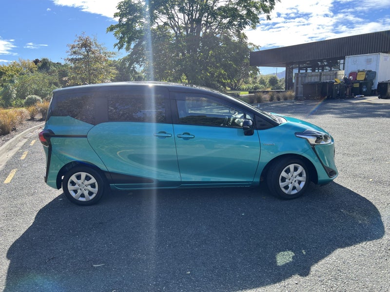 2019 Toyota Sienta 1.5 Hybrid G 5 Dr Wagon CVT 2WD image 2