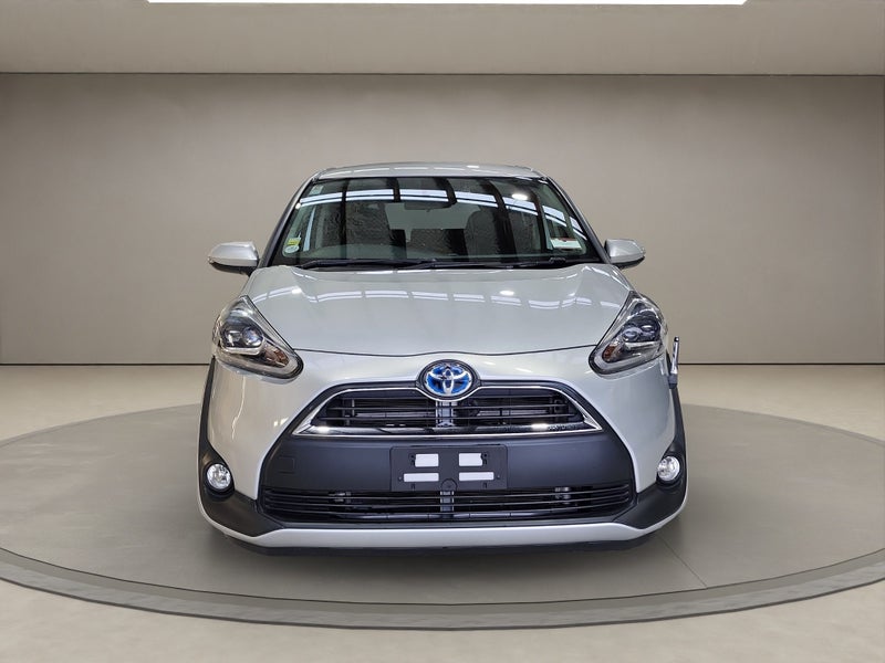 2019 Toyota Sienta 1.5L Hybrid G 2WD Wagon image 3