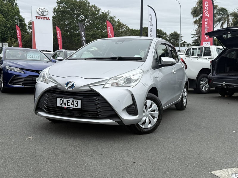 2019 Toyota Vitz 1.5 Hybrid image 2