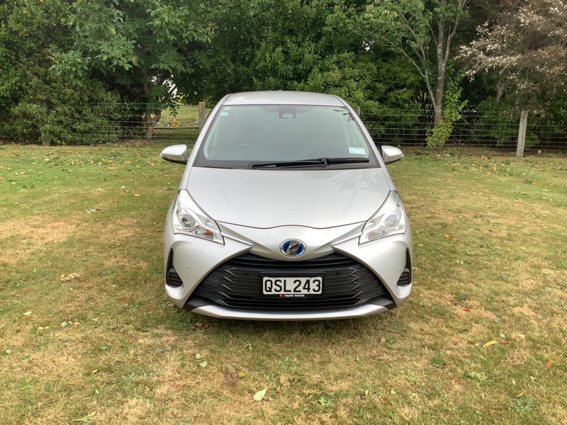 2019 Toyota Vitz 1.5 Hybrid Electric Vehicle image 3