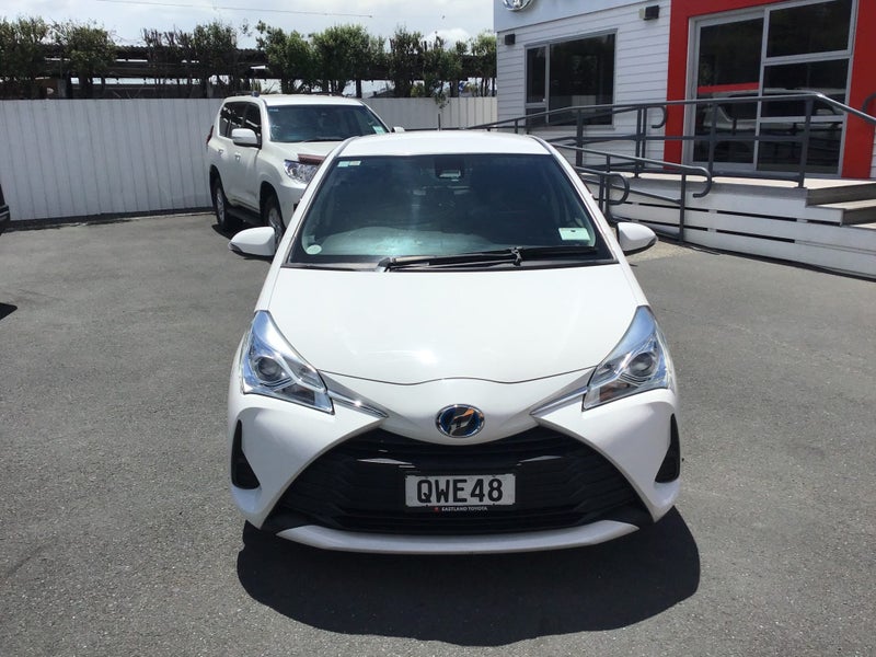2019 Toyota Vitz 1.5 Hybrid Hatch image 2