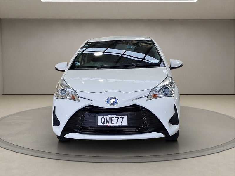 2019 Toyota Vitz 1.5L Hybrid F FWD Hatchback image 2