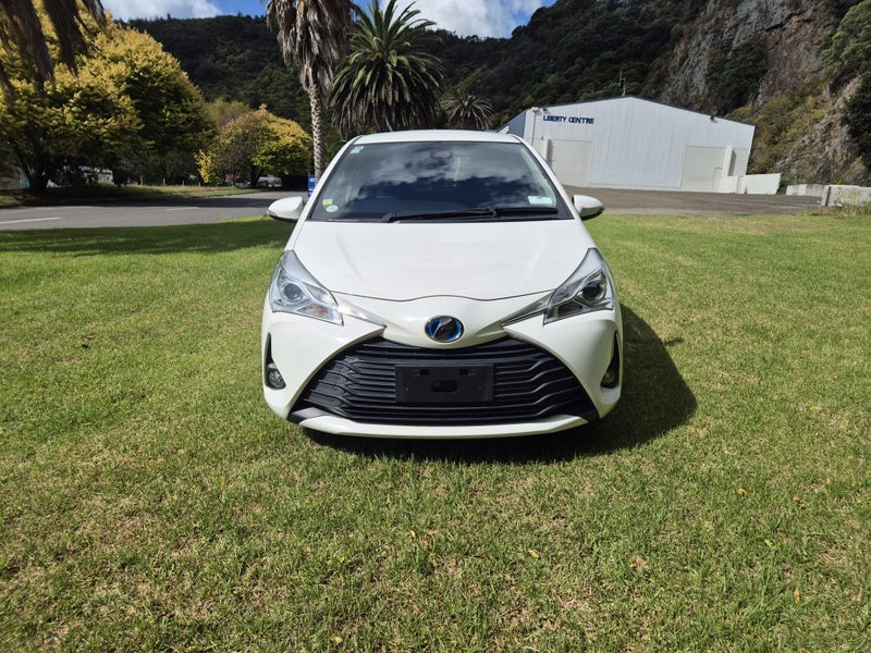 2019 Toyota Vitz 1.5P Hybrid image 2