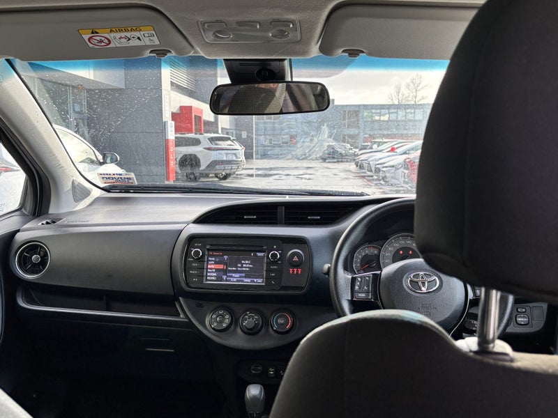 2019 Toyota Yaris GX 1.3 PETROL ECONOMICAL HATCH image 2