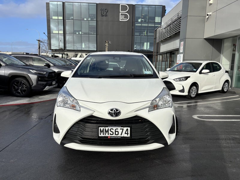 2019 Toyota Yaris GX 1.3 PETROL ECONOMICAL HATCH image 4