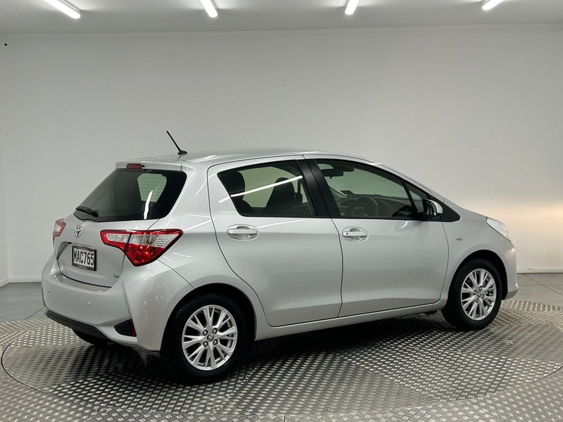 2019 Toyota Yaris SX 1.5P image 3