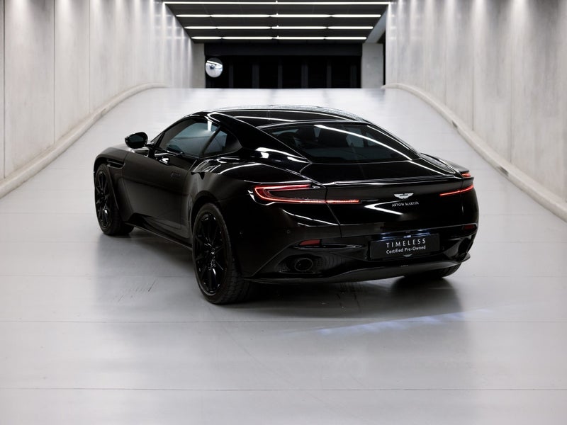 2020 Aston Martin DB11 V8 Coupe image 2