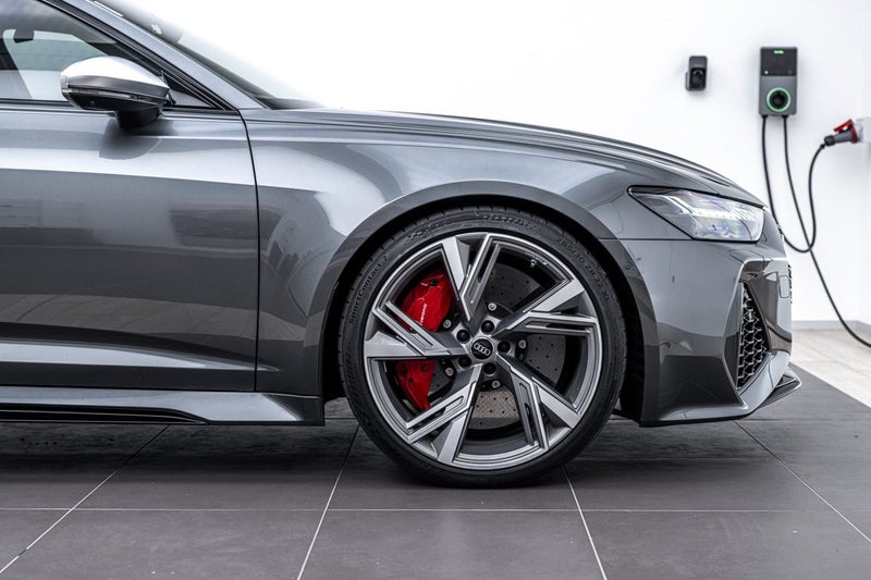 2020 Audi RS6 Avant image 4