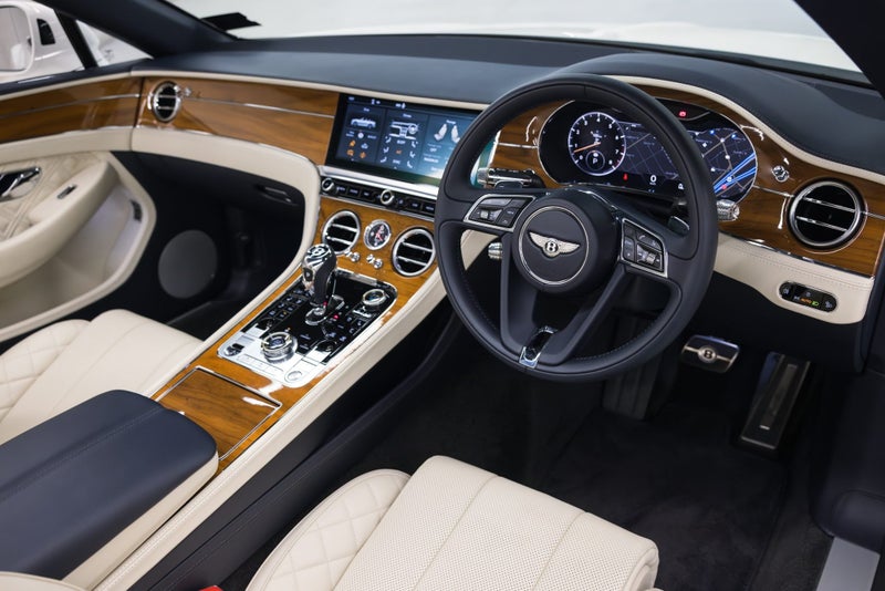 2020 Bentley Continental GTC V8 image 3