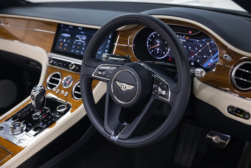 2020 Bentley Continental GTC V8 image 5