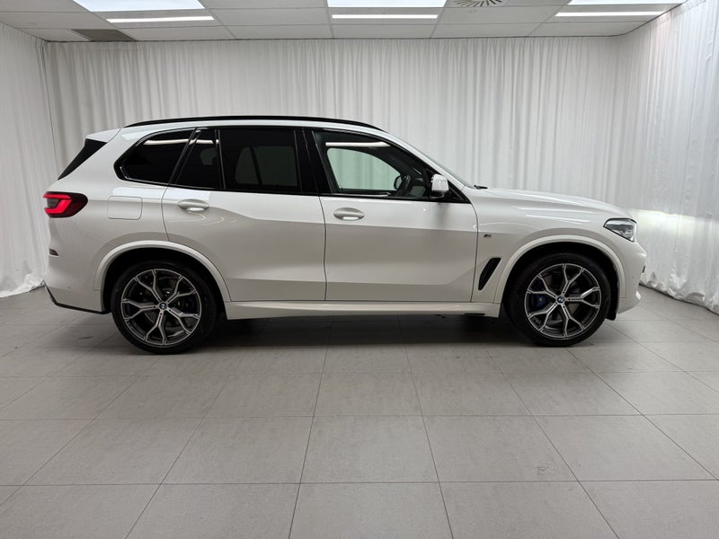 2020 BMW X5 X5 xDrive30d M-Sport with Comfort pack image 2