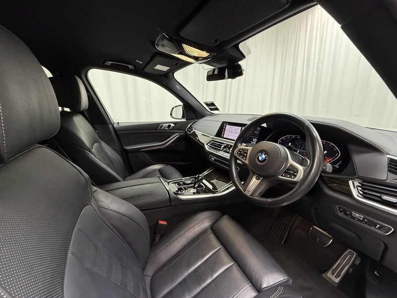 2020 BMW X5 X5 xDrive30d M-Sport with Comfort pack image 4