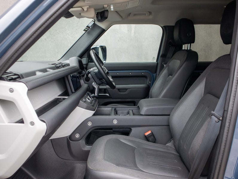 2020 Land Rover Defender 110 D240 S Twin Turbo... image 3