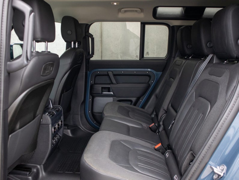 2020 Land Rover Defender 110 D240 S Twin Turbo... image 5