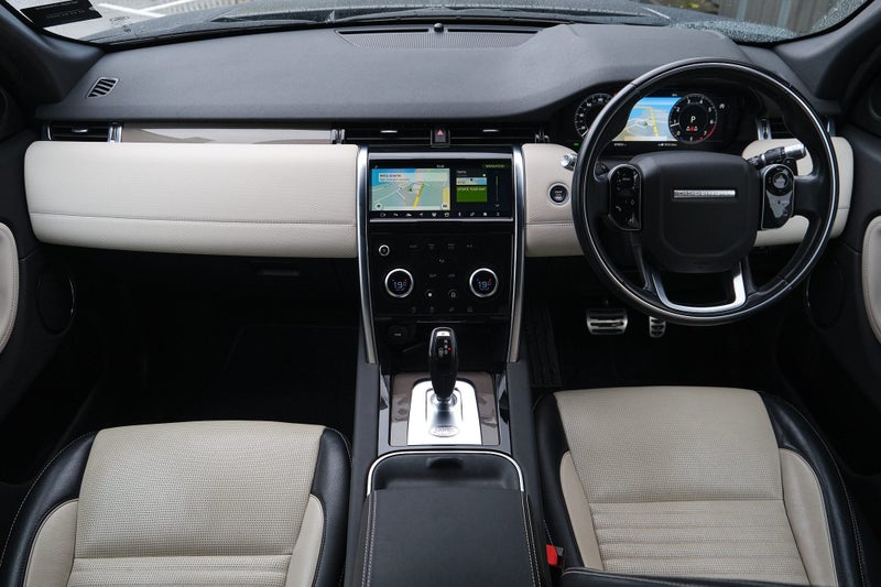 2020 Land Rover Discovery Sport P250 R-Dynamic SE image 3