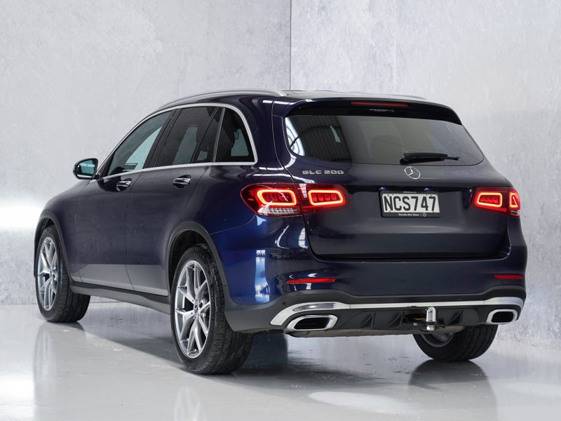 2020 Mercedes-Benz GLC 200 AMG Line SUV *NZ New* image 2
