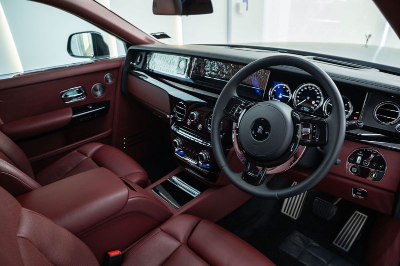 2020 Rolls-Royce Phantom image 2