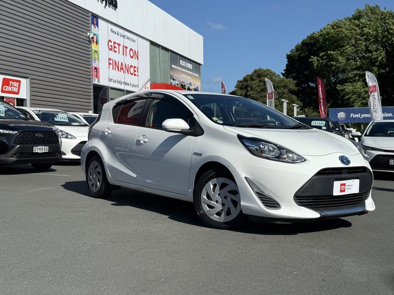 2020 Toyota Aqua 1.5 Hybrid S image 1