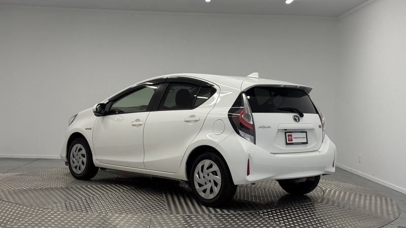 2020 Toyota Aqua 1.5 Hybrid S image 5