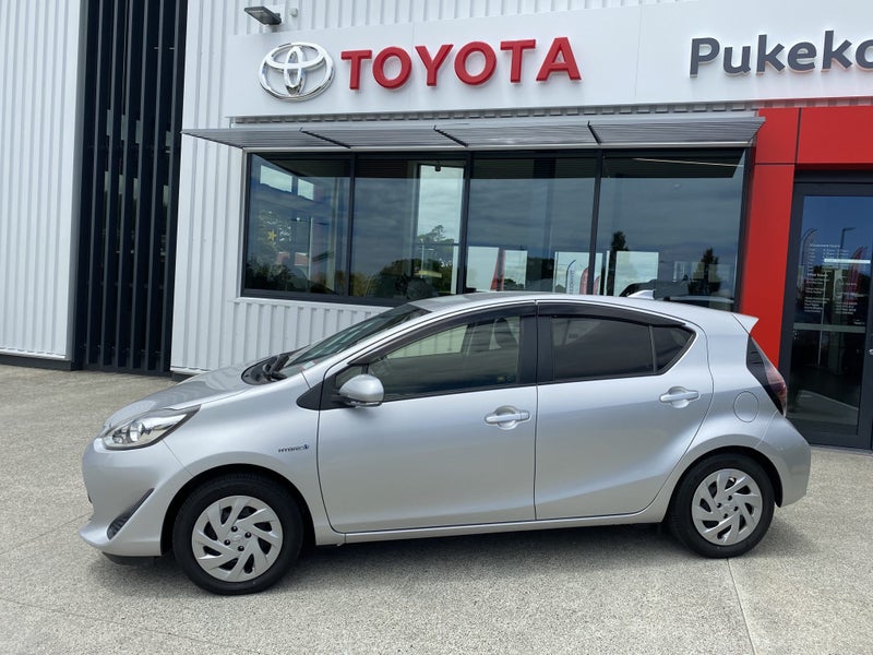 2020 Toyota Aqua 1.5 Hybrid S 5 Dr Hatch 2WD image 2