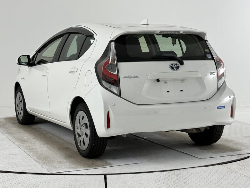 2020 Toyota Aqua 1.5 Hybrid S Business Package... image 2