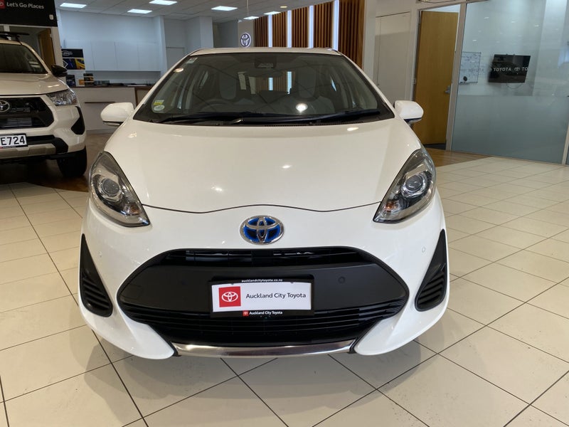 2020 Toyota Aqua 1.5 Hybrid S Business Package... image 5