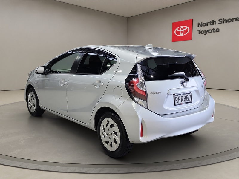 2020 Toyota Aqua Hybrid S 2WD Hatchback image 5