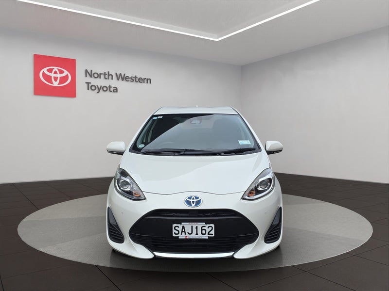 2020 Toyota Aqua Hybrid S image 2