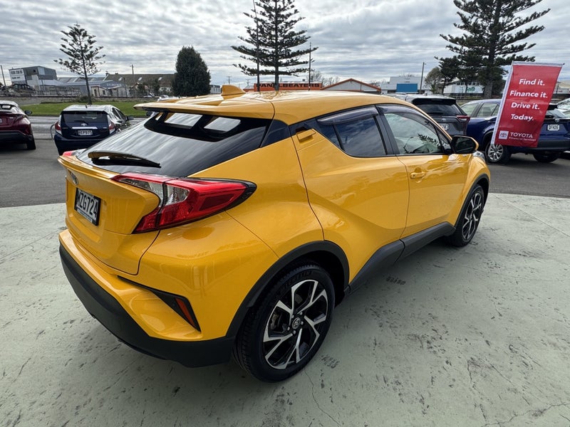 2020 Toyota C-HR 1.2PT CVT FWD Automatic SUV image 5