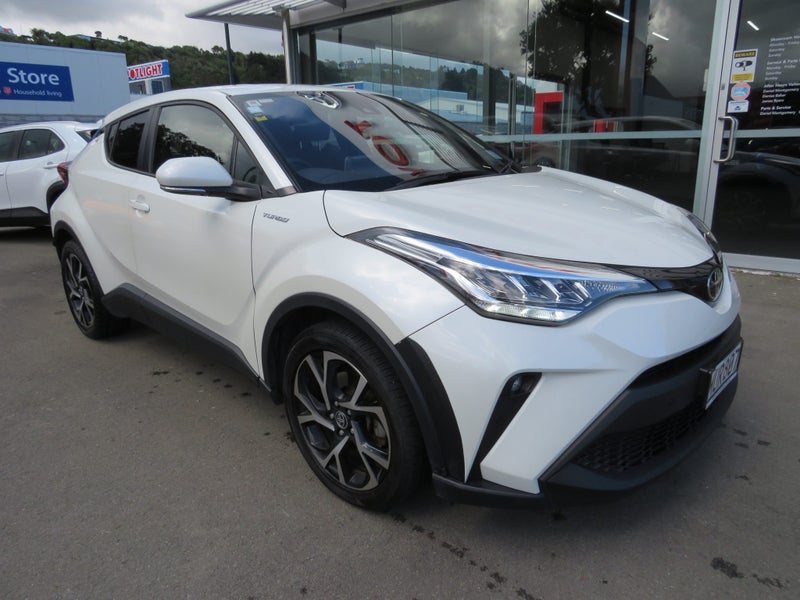 2020 Toyota C-HR 1.2PT CVT FWD SUV image 2