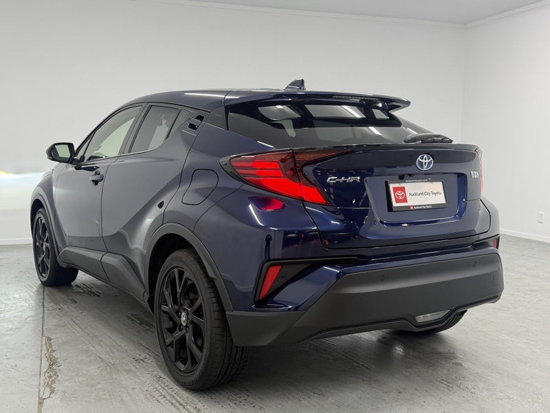 2020 Toyota C-HR 1.8 Hybrid FWD image 2