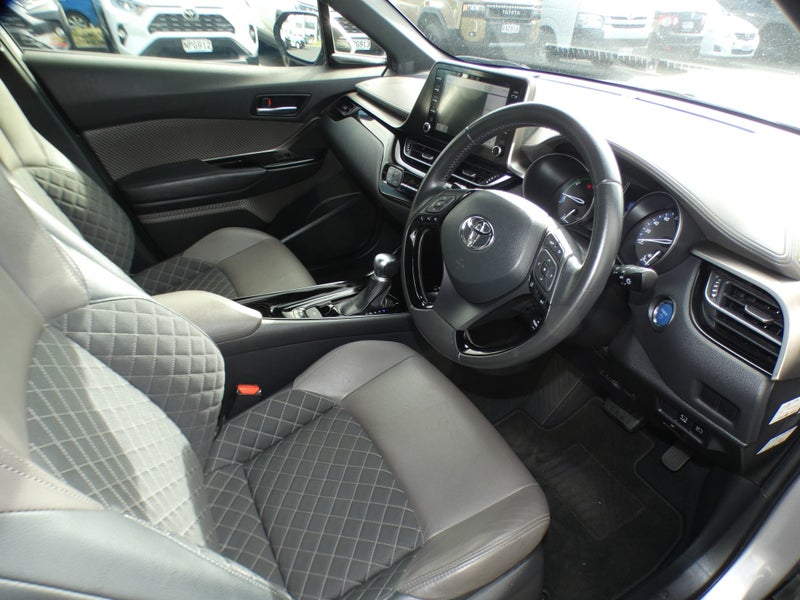 2020 Toyota C-HR 1.8 Hybrid G image 2