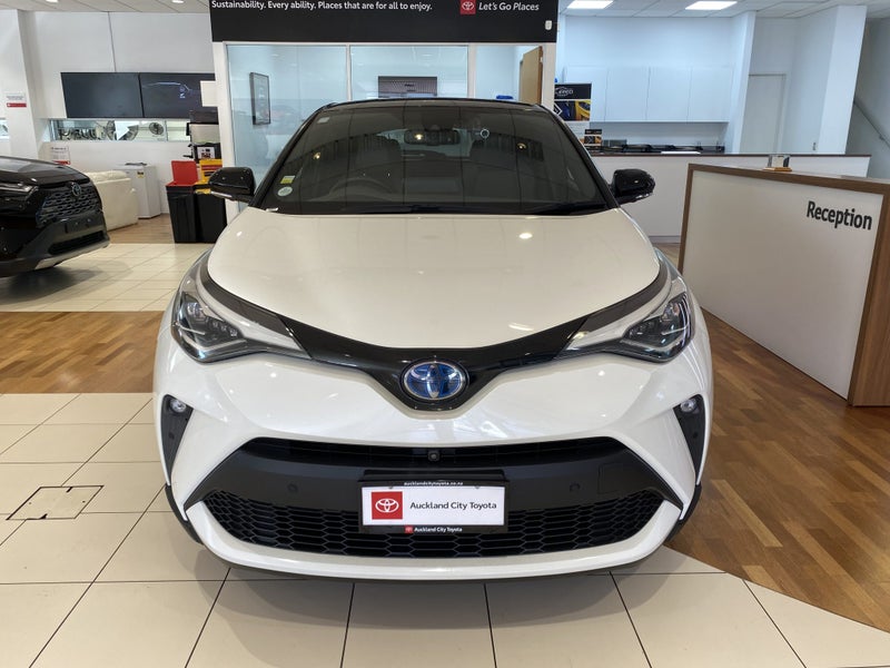2020 Toyota C-HR 1.8 Hybrid G 5 Dr SUV CVT FWD image 5