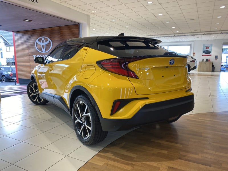 2020 Toyota C-HR 1.8 Hybrid G 5 Dr SUV CVT FWD... image 2