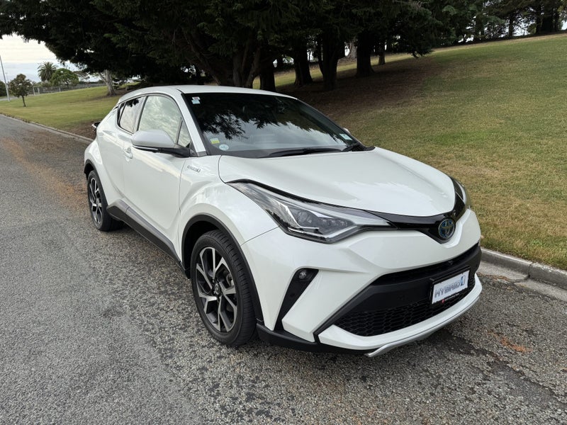 2020 Toyota C-HR 1.8 Hybrid G 5 Dr SUV CVT FWD image 2
