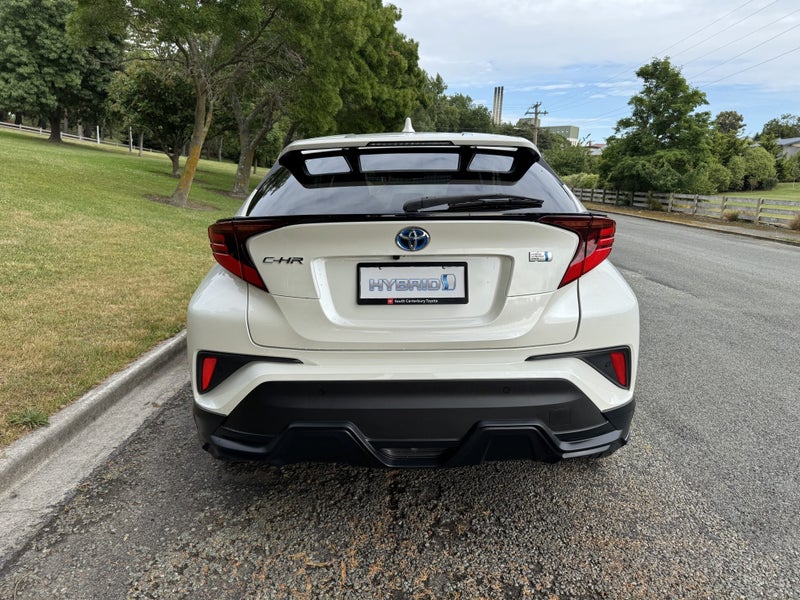 2020 Toyota C-HR 1.8 Hybrid G 5 Dr SUV CVT FWD image 5